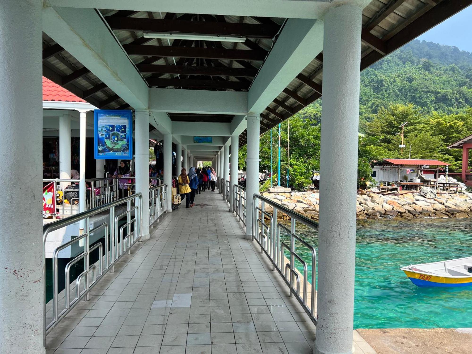 Perhentian Suria Hotel Kampong Pasir Petani Exterior photo