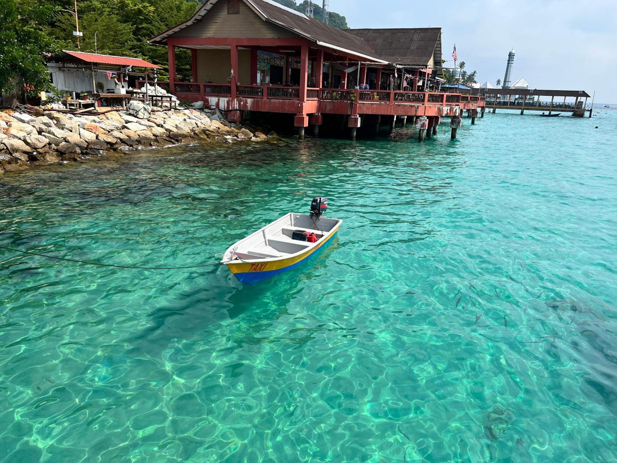 Perhentian Suria Hotel Kampong Pasir Petani Exterior photo
